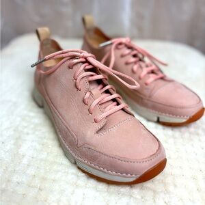 Clark’s Trigenic Flex Light Women’s Leather Sneaker, 8M